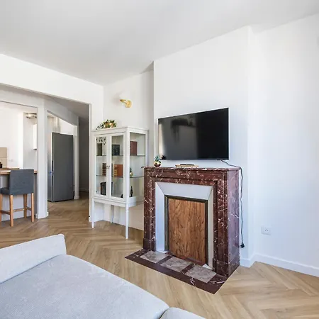 Apartman 13 Place Royal - Center - Cathedral Historic Reims